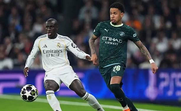 欧冠奇迹之夜！五大豪门创造六大历史纪录，卫冕冠军意外溃败，晋级前景明朗